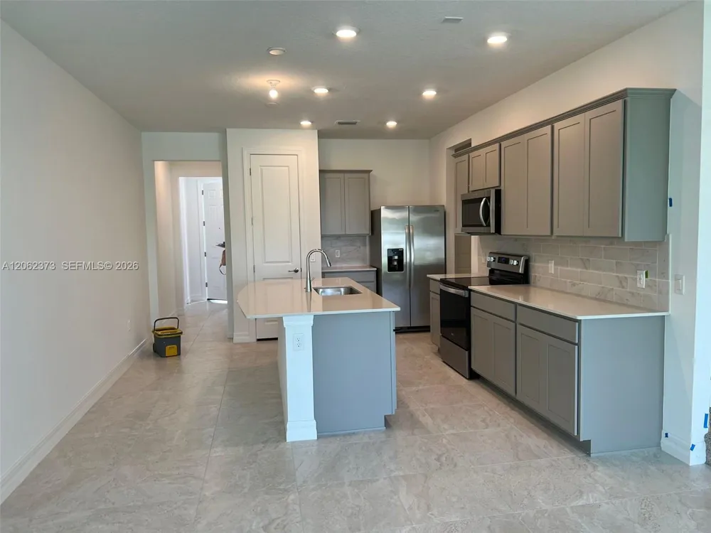 6121 Rancho Ln #6121 Green Acres, FL 33415