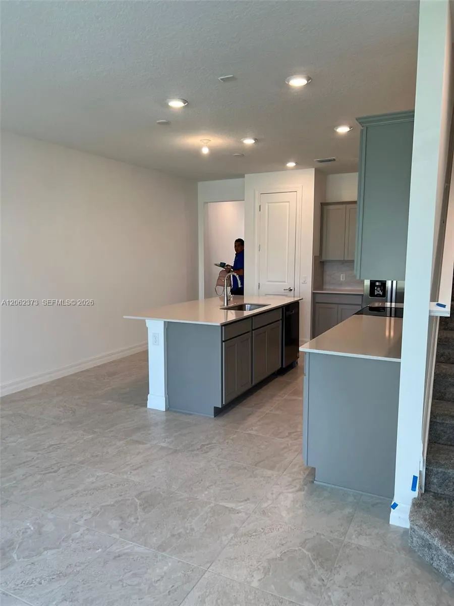 6121 Rancho Ln #6121 Green Acres, FL 33415