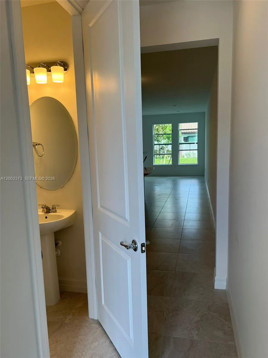 6121 Rancho Ln #6121 Green Acres, FL 33415