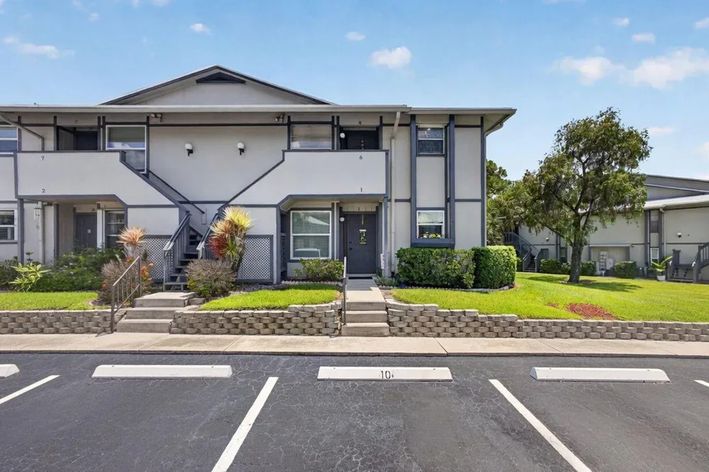 8196 SE Croft Court #I-6 Hobe Sound, FL 33455