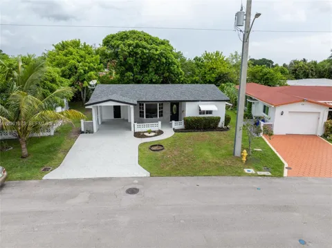 4595 NW 43rd Ct