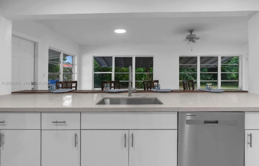 4595 NW 43rd Ct Lauderdale Lakes, FL 33319