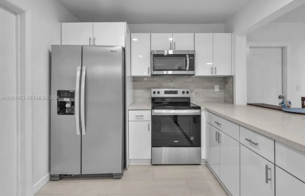 4595 NW 43rd Ct Lauderdale Lakes, FL 33319