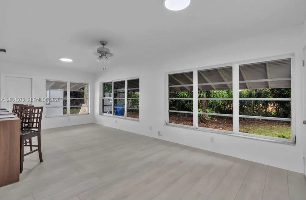 4595 NW 43rd Ct Lauderdale Lakes, FL 33319