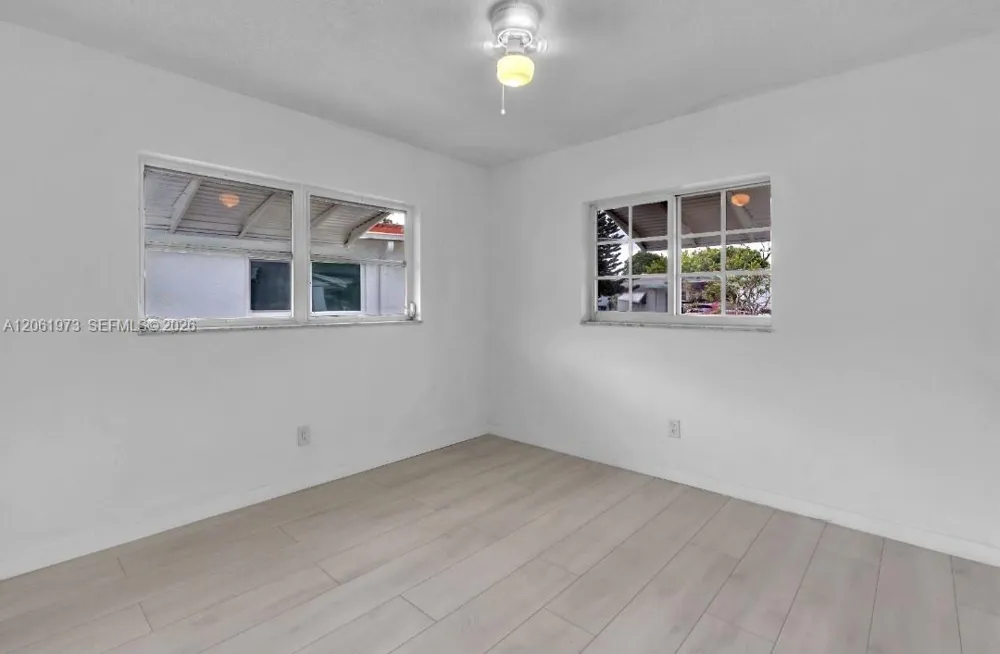 4595 NW 43rd Ct Lauderdale Lakes, FL 33319