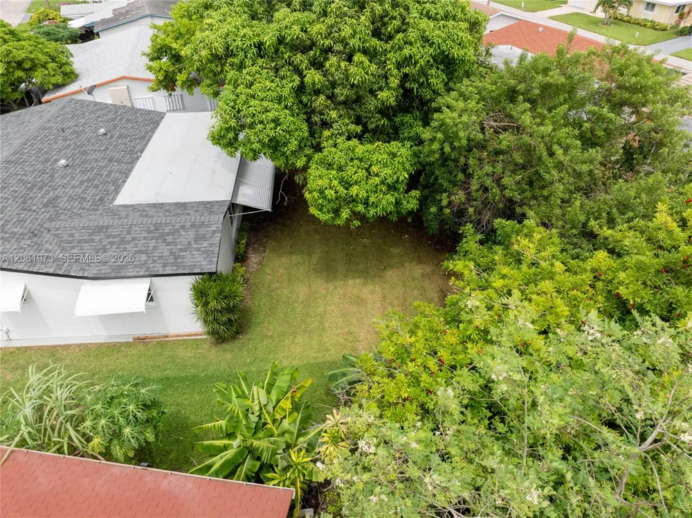 4595 NW 43rd Ct Lauderdale Lakes, FL 33319