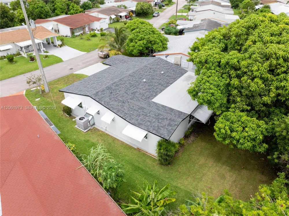4595 NW 43rd Ct Lauderdale Lakes, FL 33319