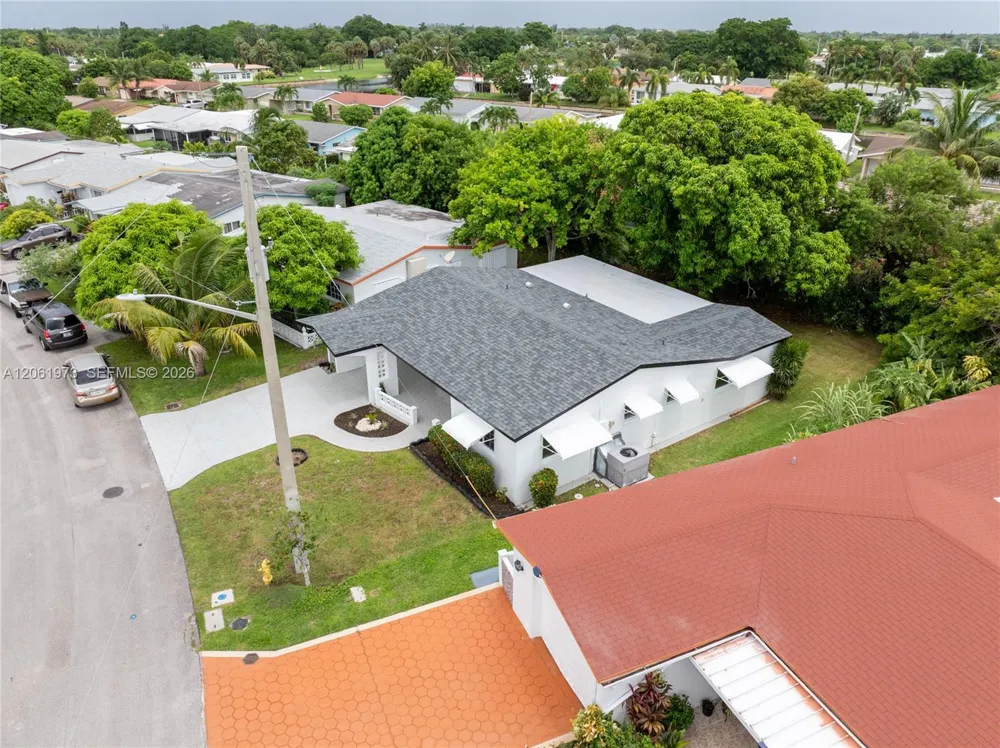 4595 NW 43rd Ct Lauderdale Lakes, FL 33319