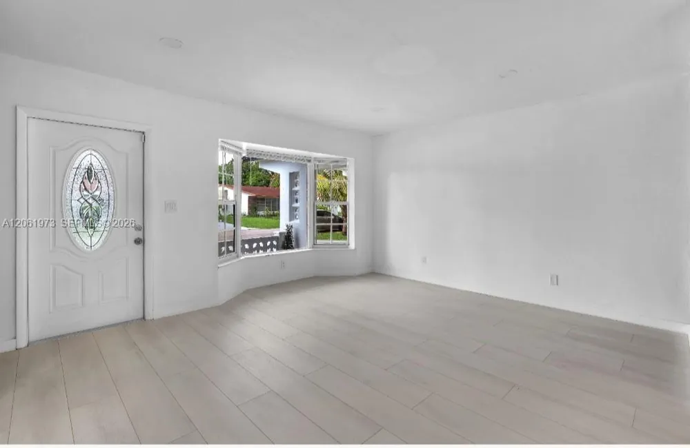 4595 NW 43rd Ct Lauderdale Lakes, FL 33319