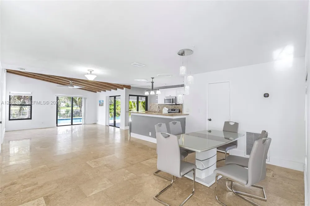 11905 Sailboat Dr Cooper City, FL 33026