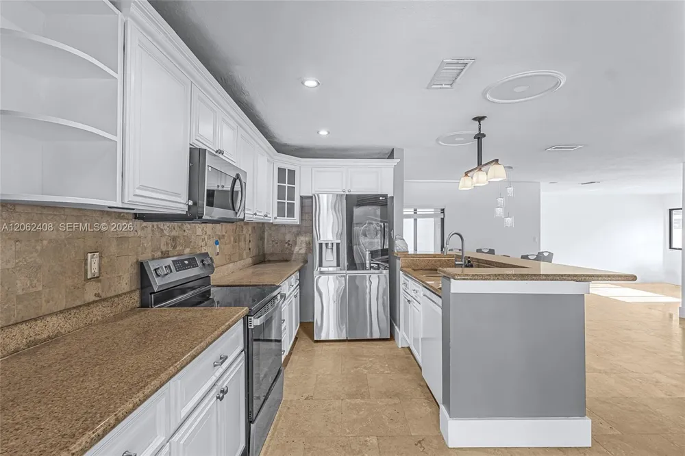 11905 Sailboat Dr Cooper City, FL 33026