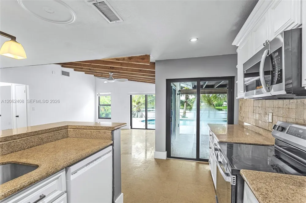 11905 Sailboat Dr Cooper City, FL 33026