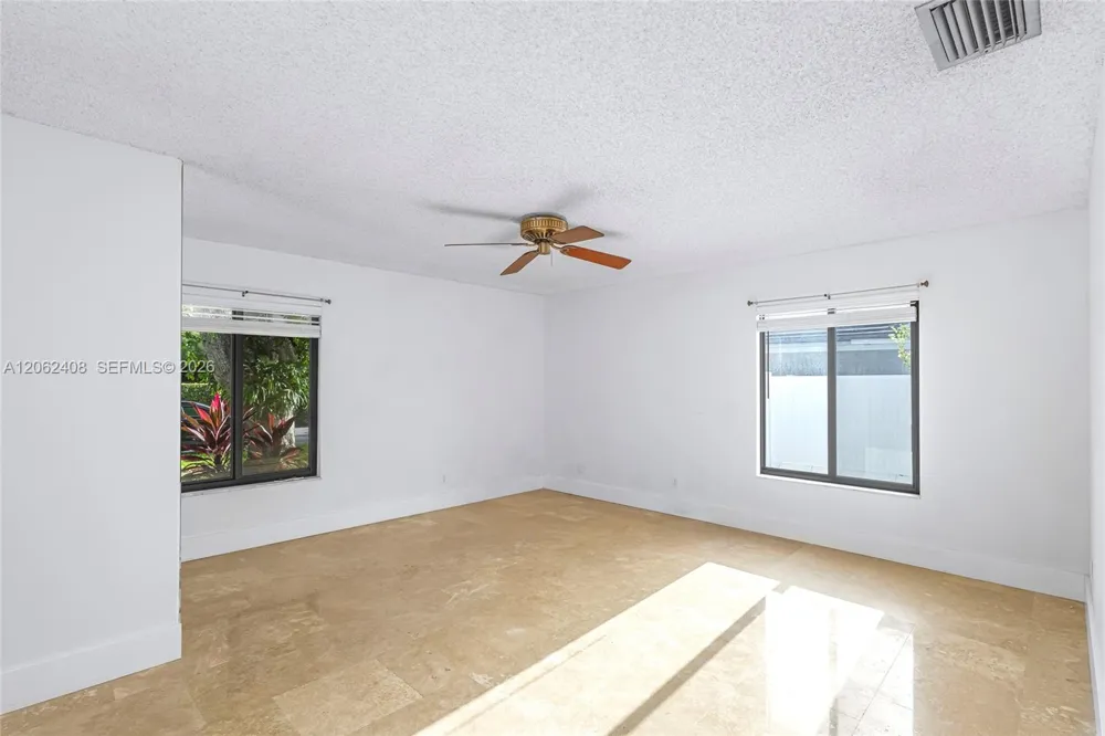 11905 Sailboat Dr Cooper City, FL 33026