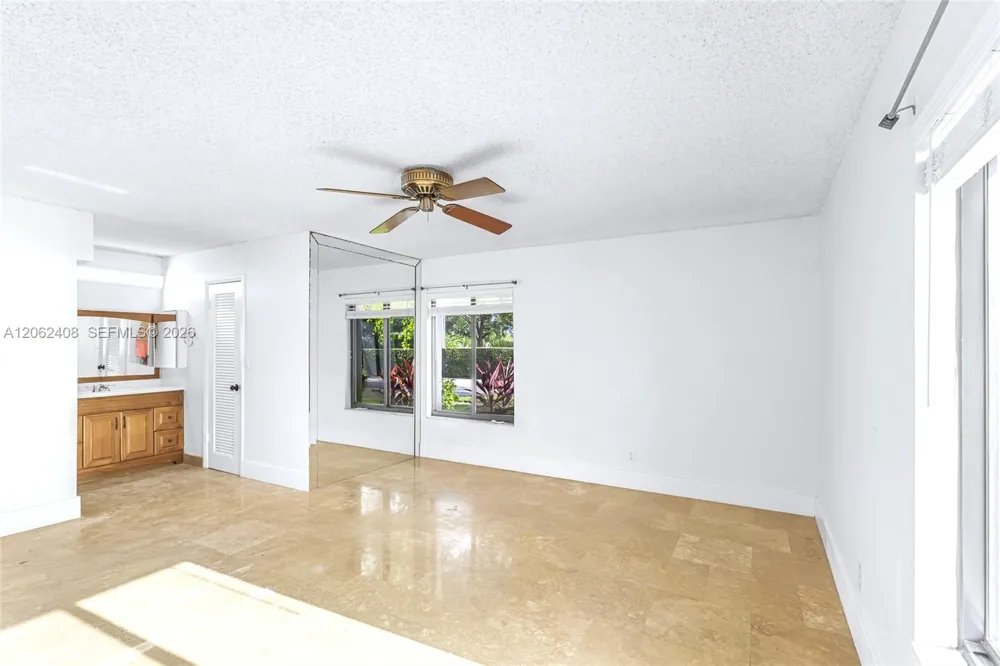 11905 Sailboat Dr Cooper City, FL 33026
