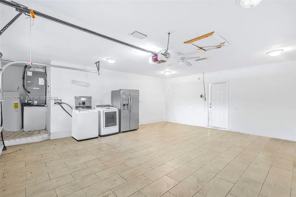11905 Sailboat Dr Cooper City, FL 33026