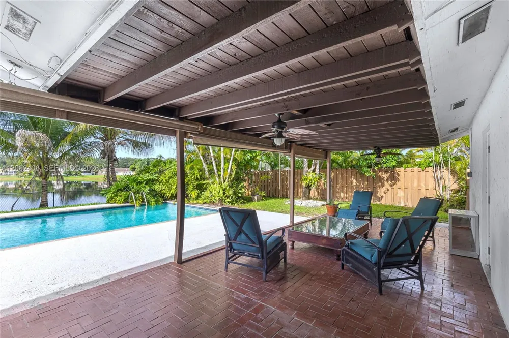 11905 Sailboat Dr Cooper City, FL 33026