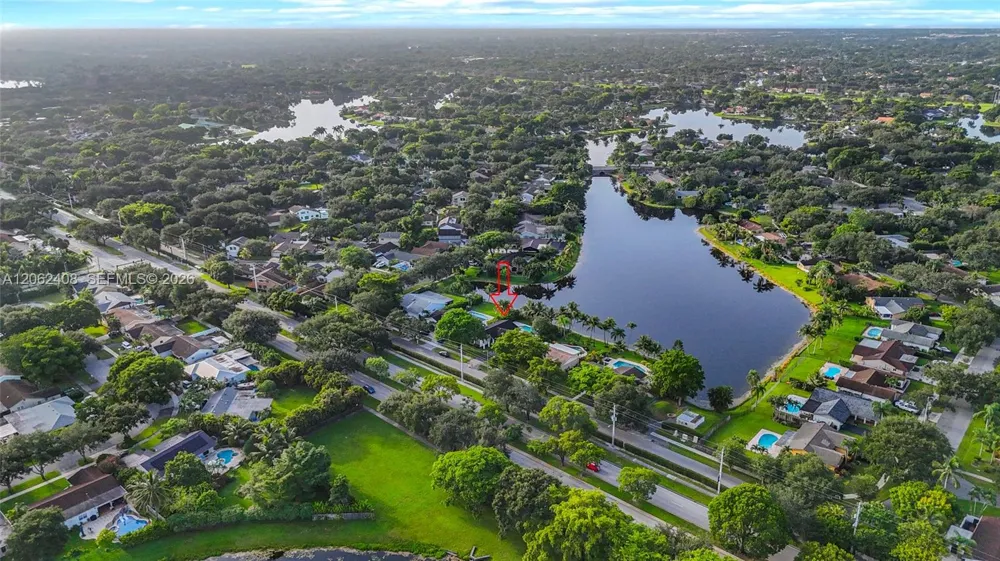 11905 Sailboat Dr Cooper City, FL 33026