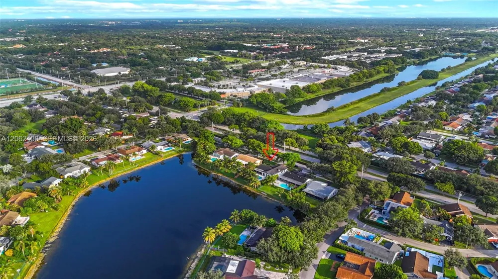 11905 Sailboat Dr Cooper City, FL 33026