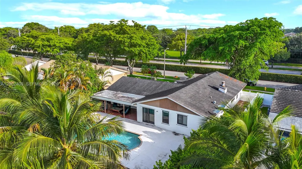 11905 Sailboat Dr Cooper City, FL 33026
