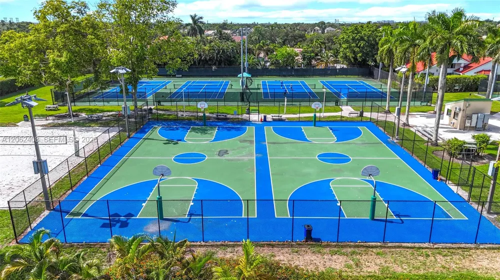 11905 Sailboat Dr Cooper City, FL 33026