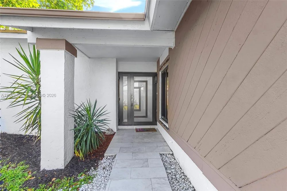 11905 Sailboat Dr Cooper City, FL 33026