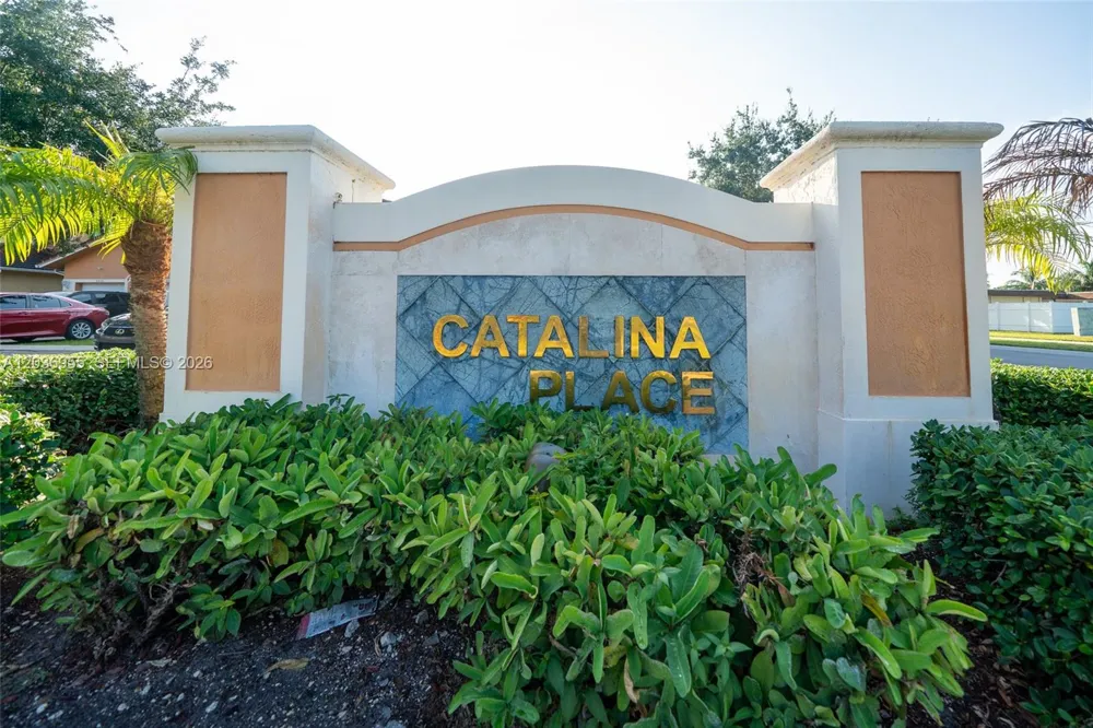 6453 Catalina Ln Tamarac, FL 33321