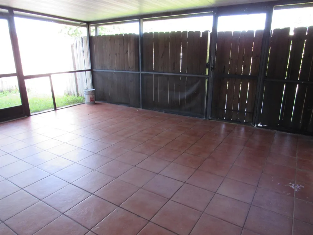 1065 Manor Drive Palm Springs, FL 33461