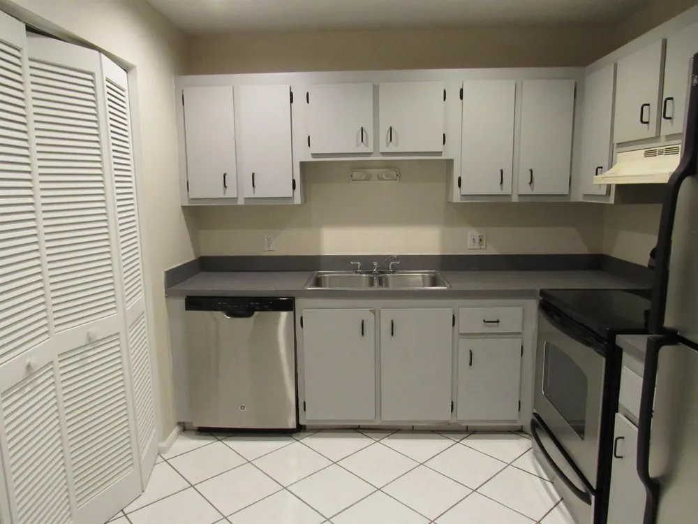 1065 Manor Drive Palm Springs, FL 33461
