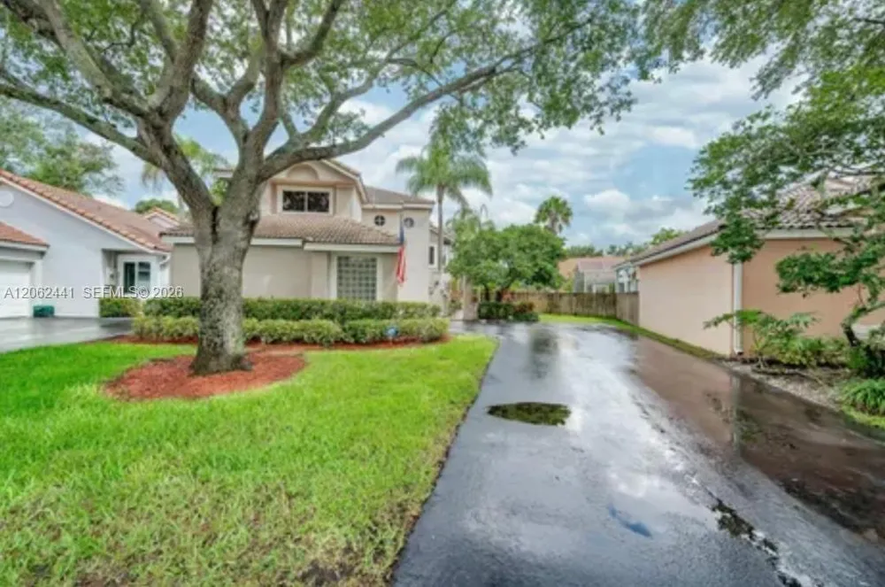10157 NW 4th St #1 Plantation, FL 33324