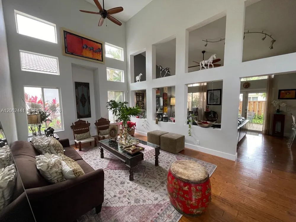 10157 NW 4th St #1 Plantation, FL 33324