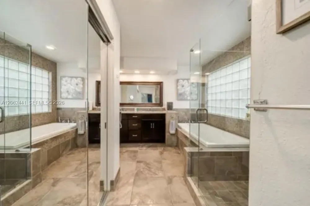 10157 NW 4th St #1 Plantation, FL 33324