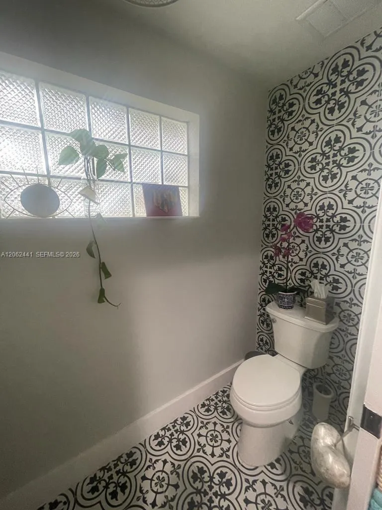 10157 NW 4th St #1 Plantation, FL 33324