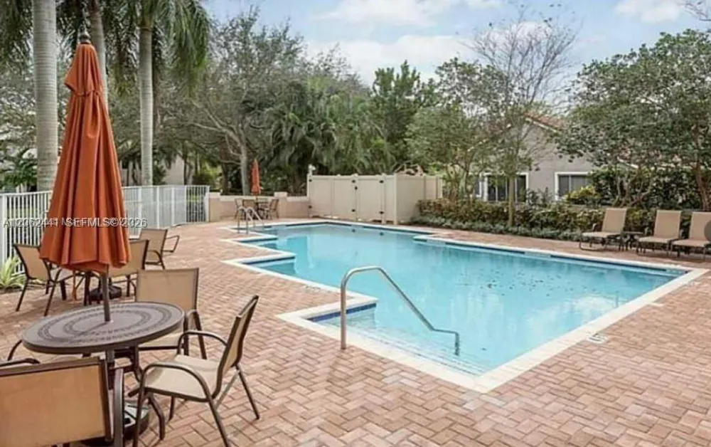 10157 NW 4th St #1 Plantation, FL 33324