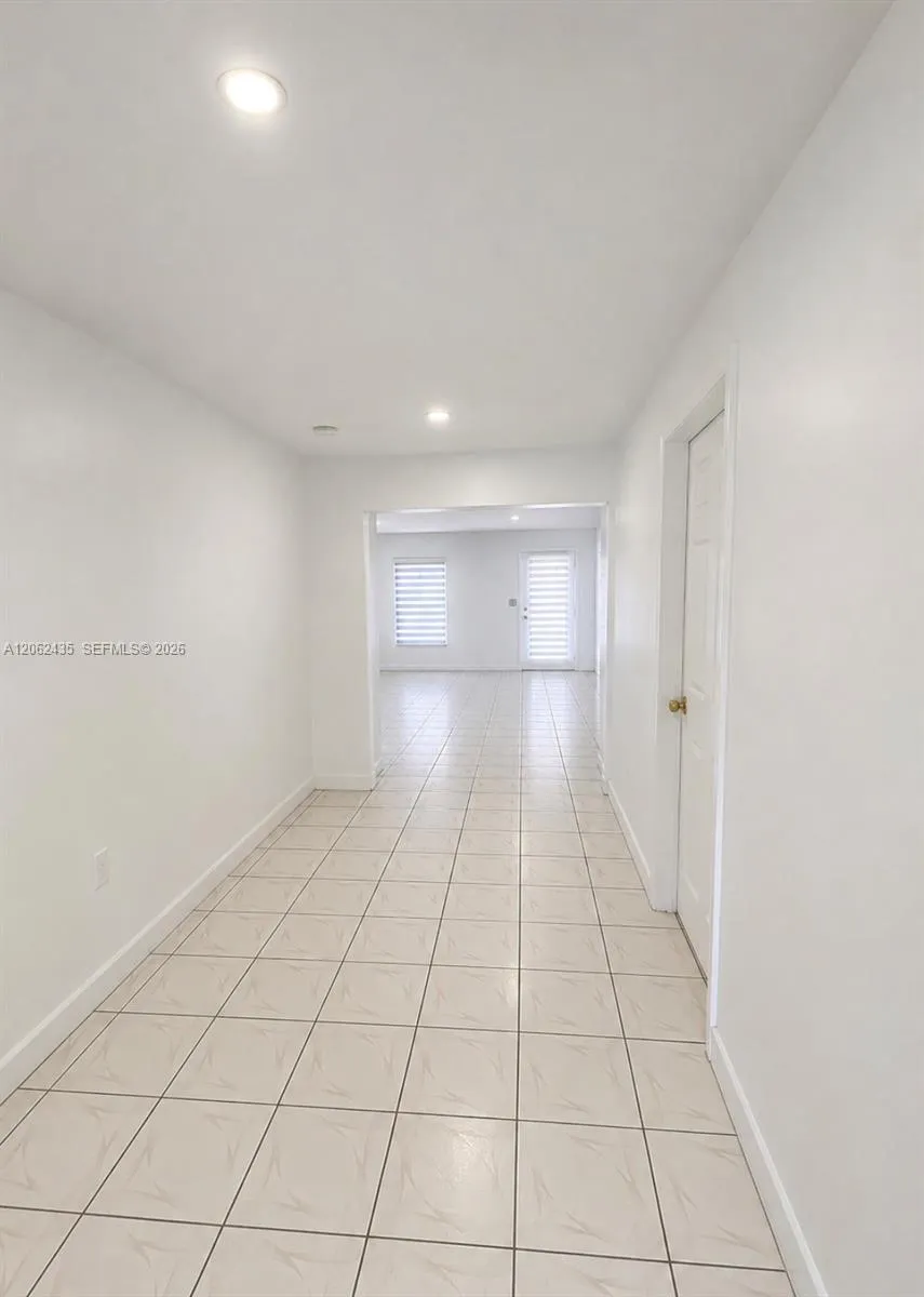 4761 NW 190th St Miami Gardens, FL 33055
