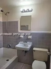 110 W 26th St #4 Hialeah, FL 33010