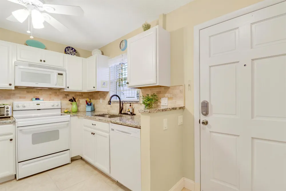 2929 SE OCEAN BOULEVARD #112-2 Stuart, FL 34996