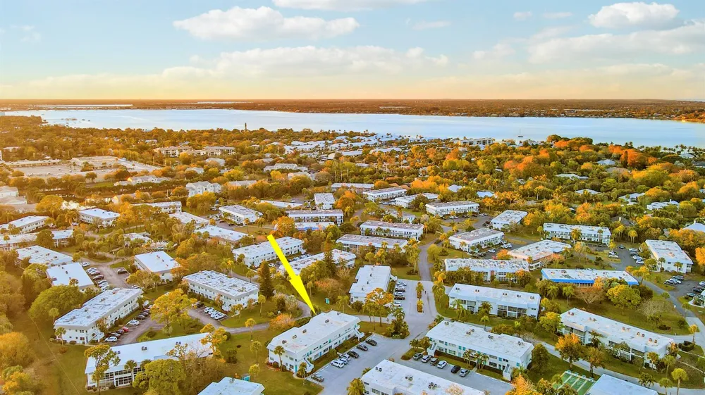 2929 SE OCEAN BOULEVARD #112-2 Stuart, FL 34996