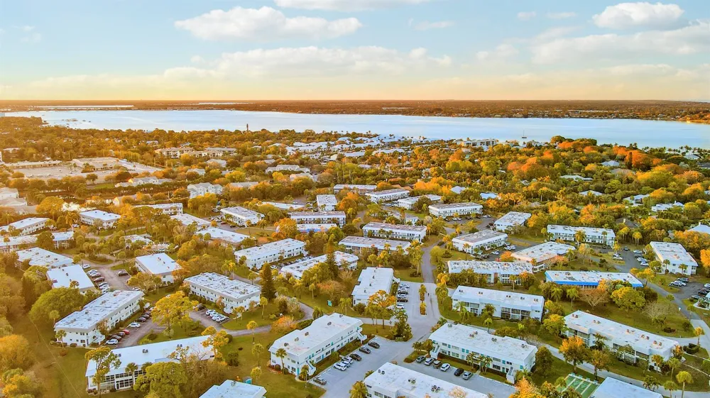 2929 SE OCEAN BOULEVARD #112-2 Stuart, FL 34996