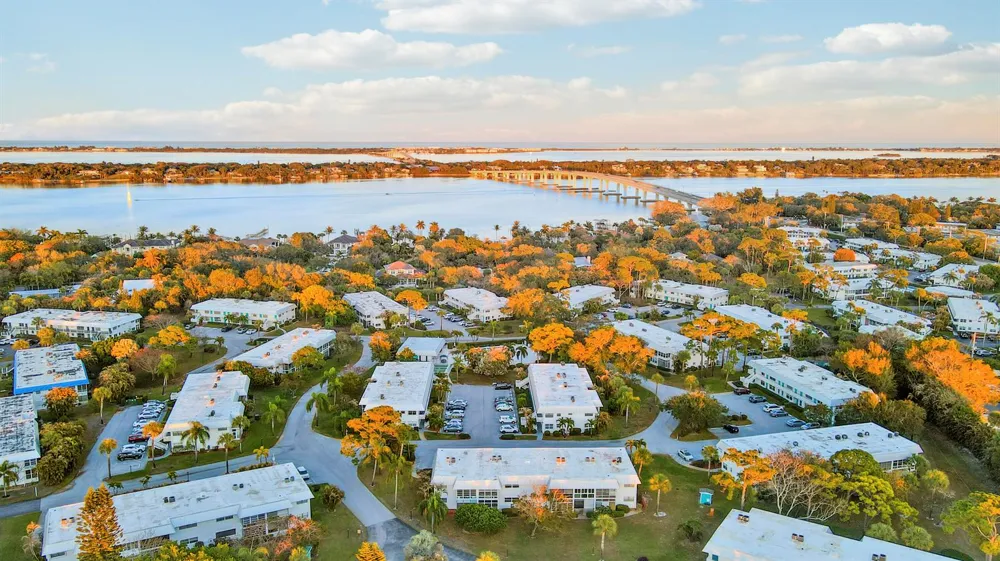 2929 SE OCEAN BOULEVARD #112-2 Stuart, FL 34996