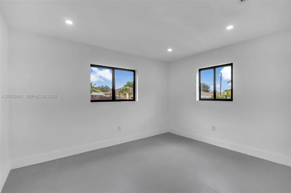 3400 NW 211th St Miami Gardens, FL 33056