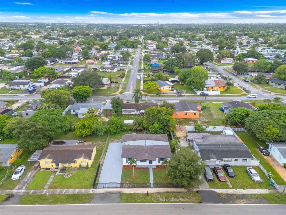 3400 NW 211th St Miami Gardens, FL 33056