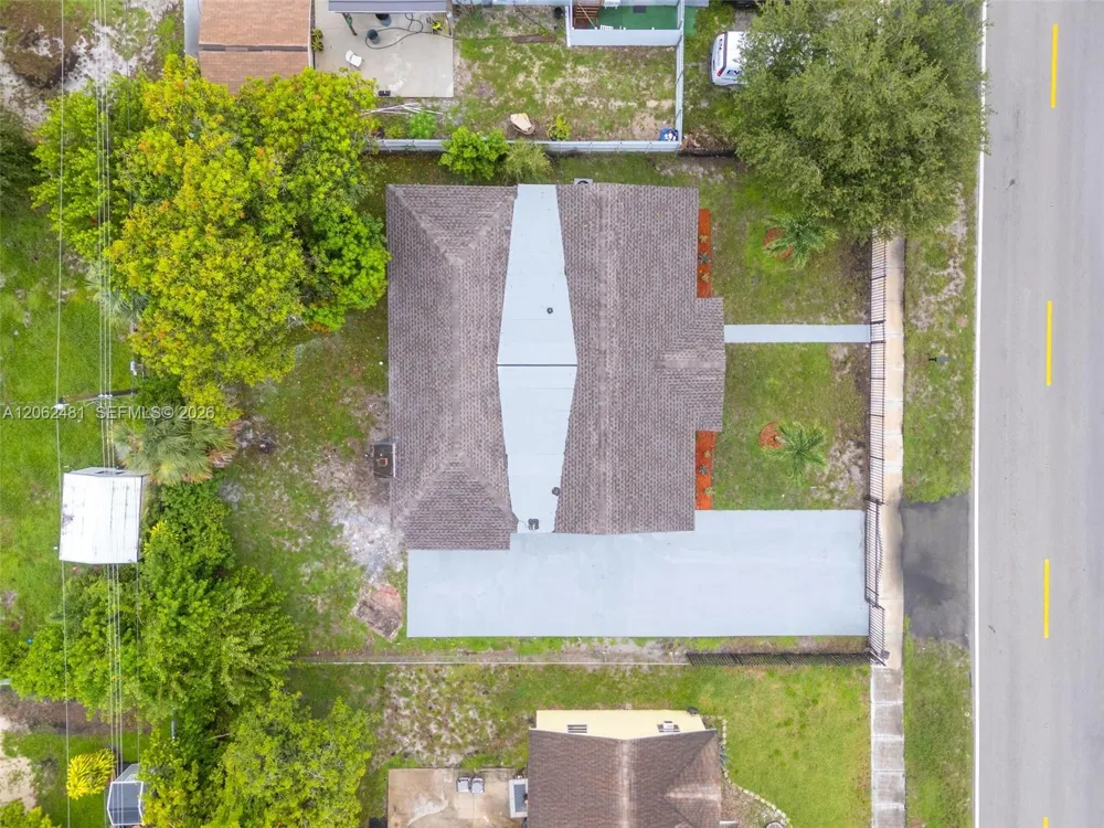 3400 NW 211th St Miami Gardens, FL 33056
