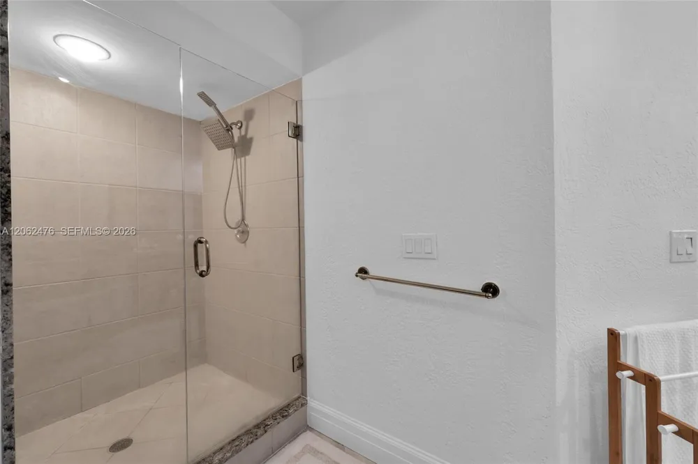 6879 Palm Grove Ct Palm Beach Gardens, FL 33418