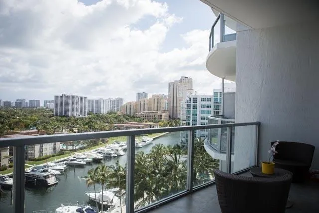3029 NE 188th Street #914 Aventura, FL 33180