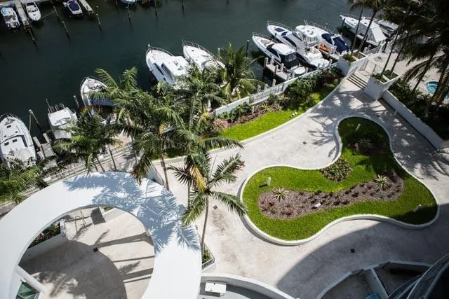 3029 NE 188th Street #914 Aventura, FL 33180