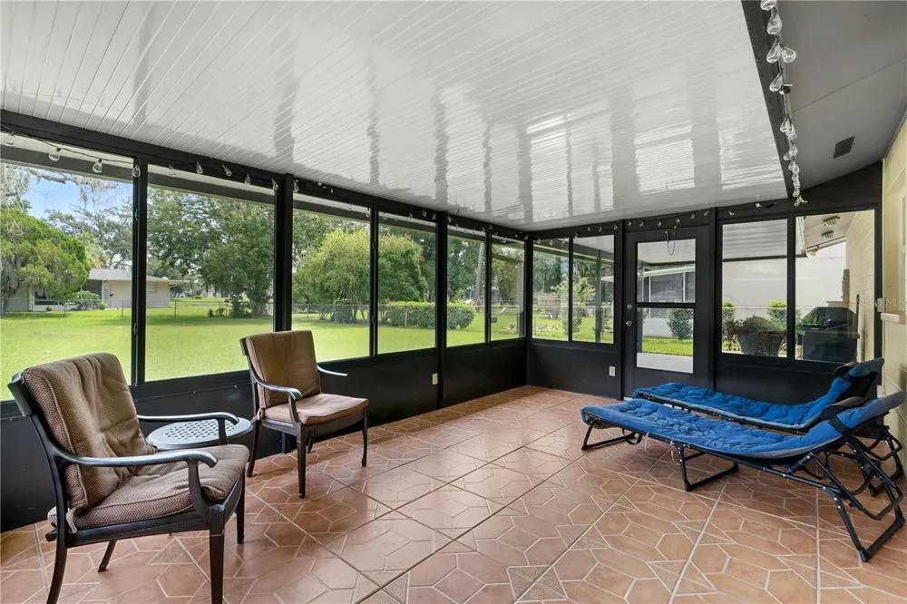 2955 CARRIAGE DRIVE South Daytona, FL 32119