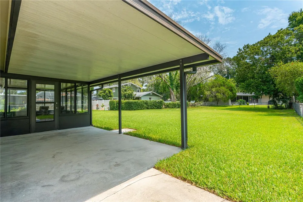 2955 CARRIAGE DRIVE South Daytona, FL 32119