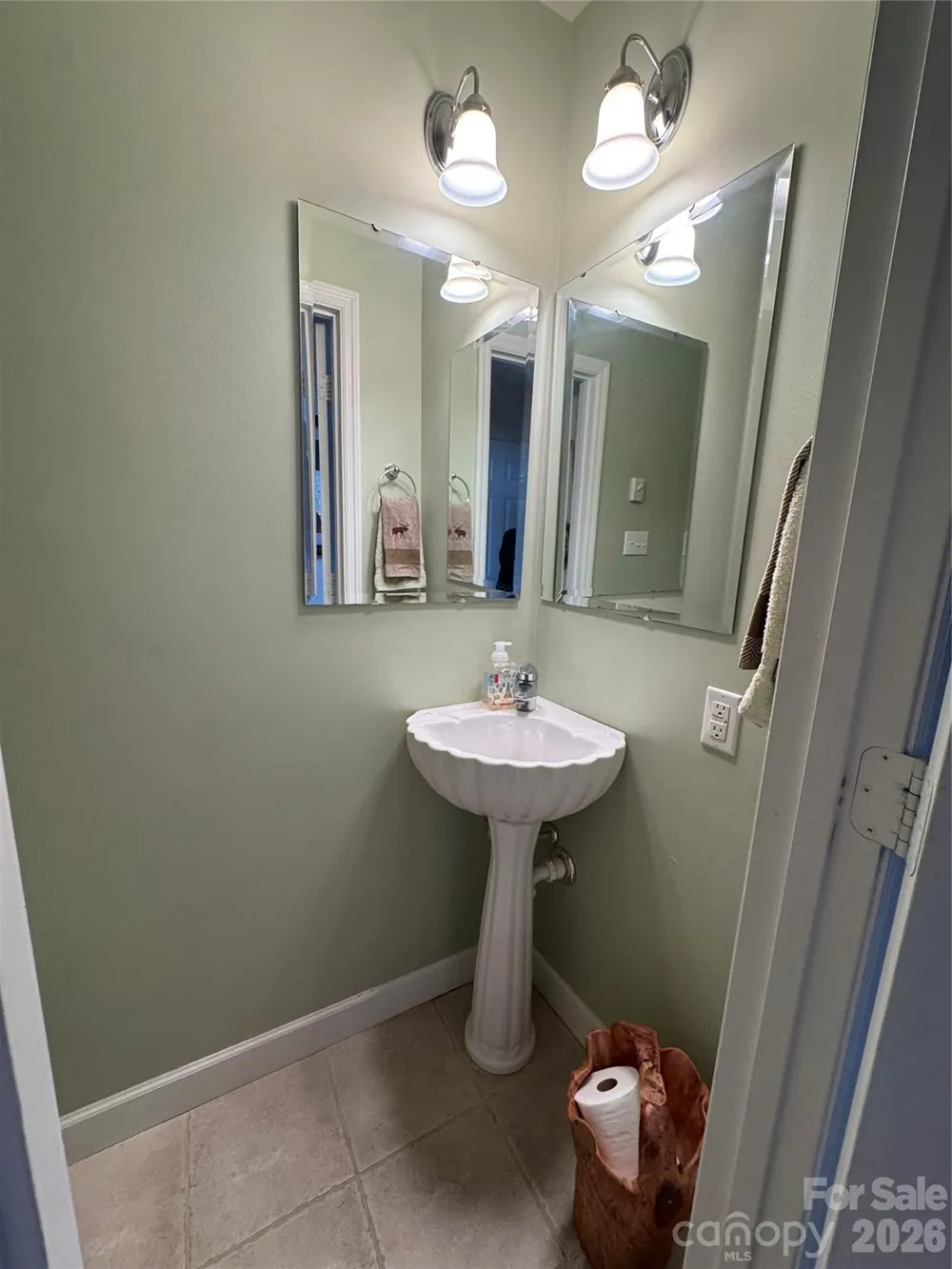 128 Hillcrest Road Newland, NC 28657