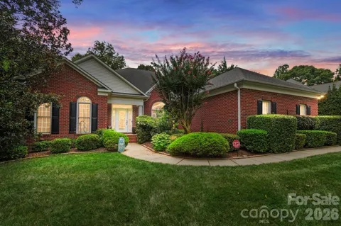 1244 Waynewood Drive