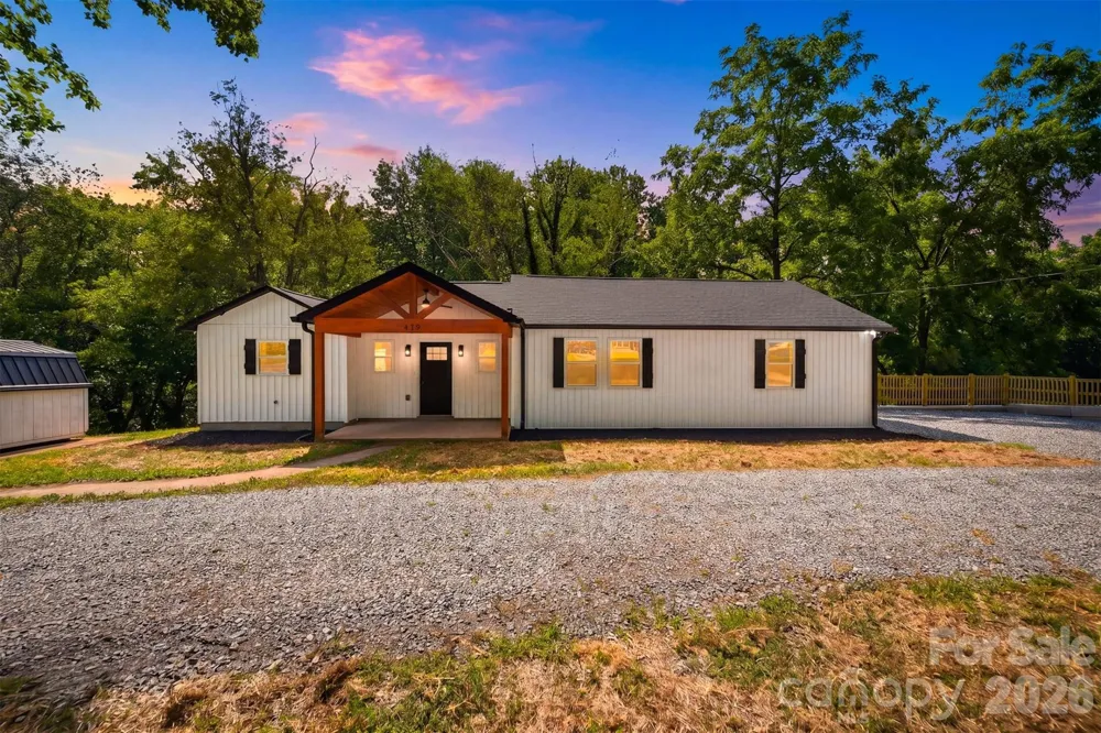 419 Rockyford Street Morganton, NC 28655